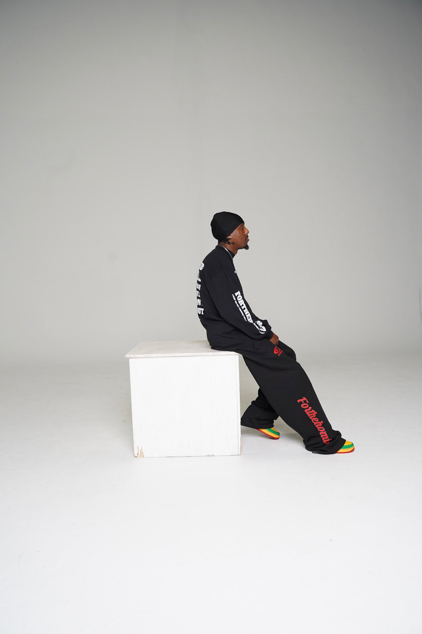 Signature Wide Leg Sweatpants